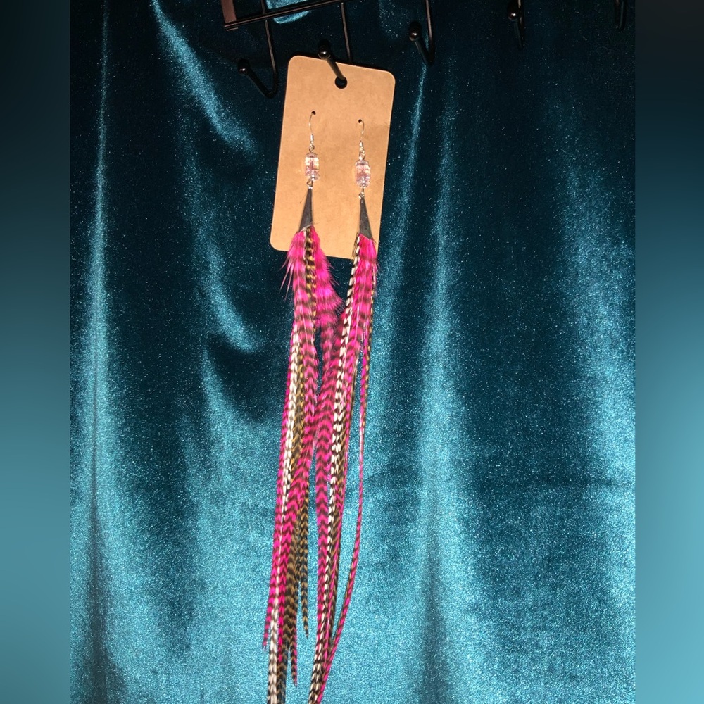 CUSTOM FEATHER EARRINGS - Picture 11 of 16